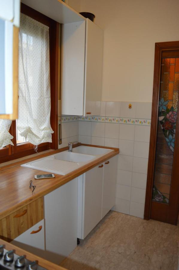 Casa Le Sorelle Apartment Viareggio Bagian luar foto