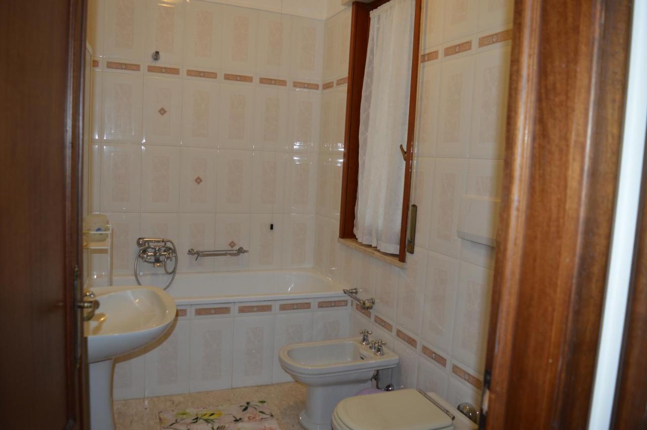 Casa Le Sorelle Apartment Viareggio Bagian luar foto